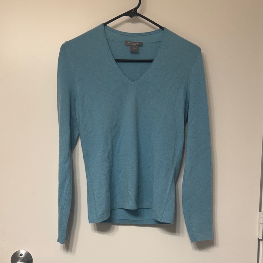 Ann Taylor Cashmere Blue V-Neck Sweater